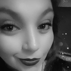 Meet your Posher, Angelina